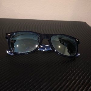 Hollister monogram sunglasses